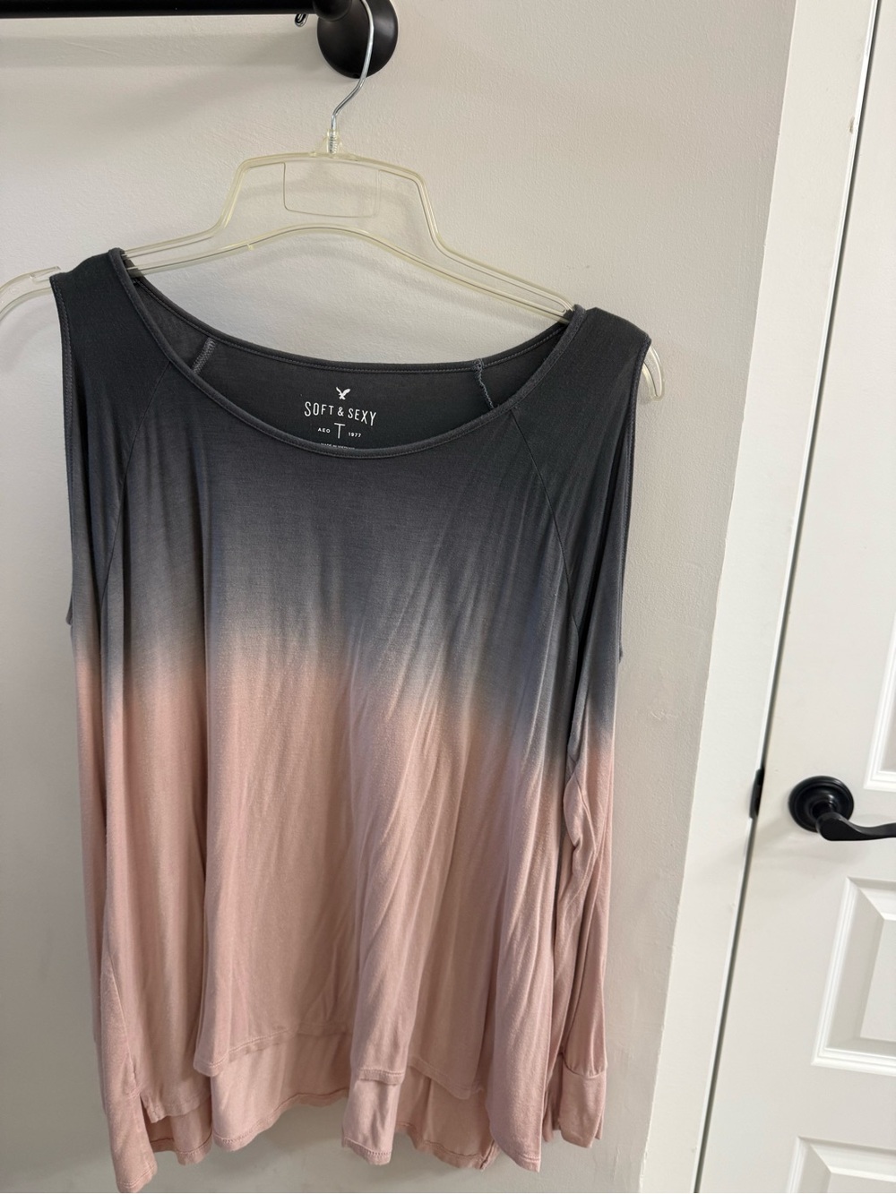 American Eagle Outfitters Ombre Black to Blush Long Sleeve Top